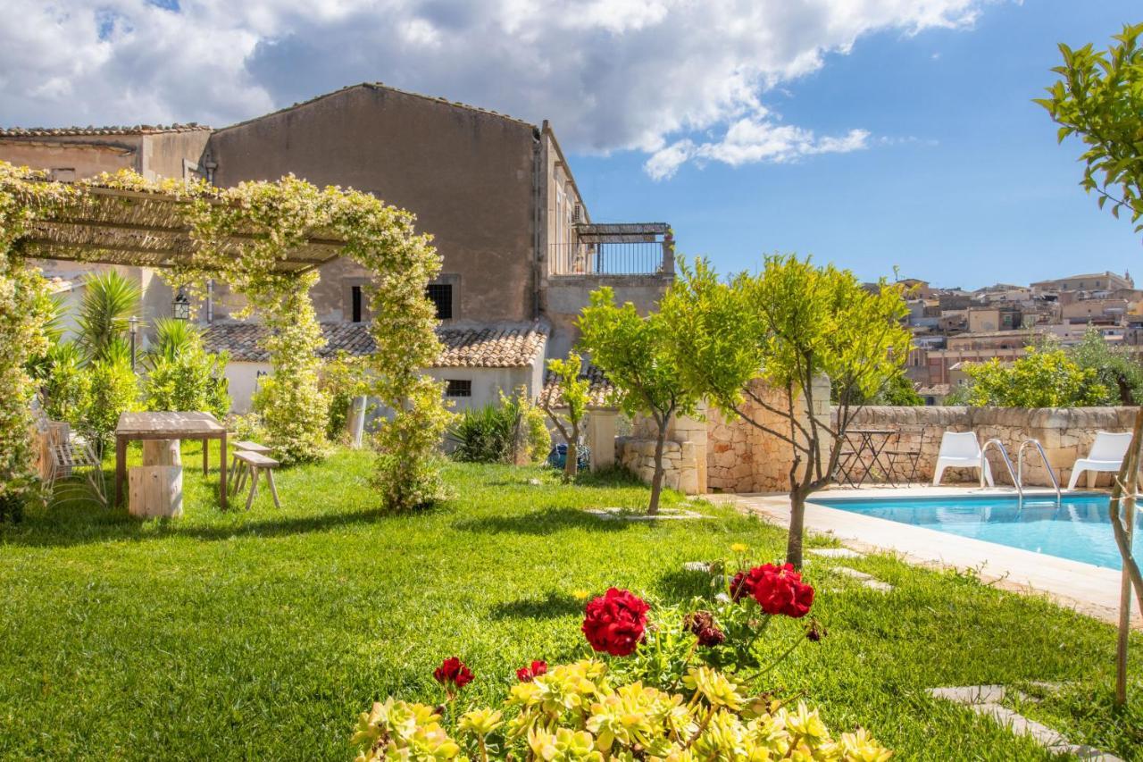 Villa Rosaria Rooms Noto Exteriér fotografie