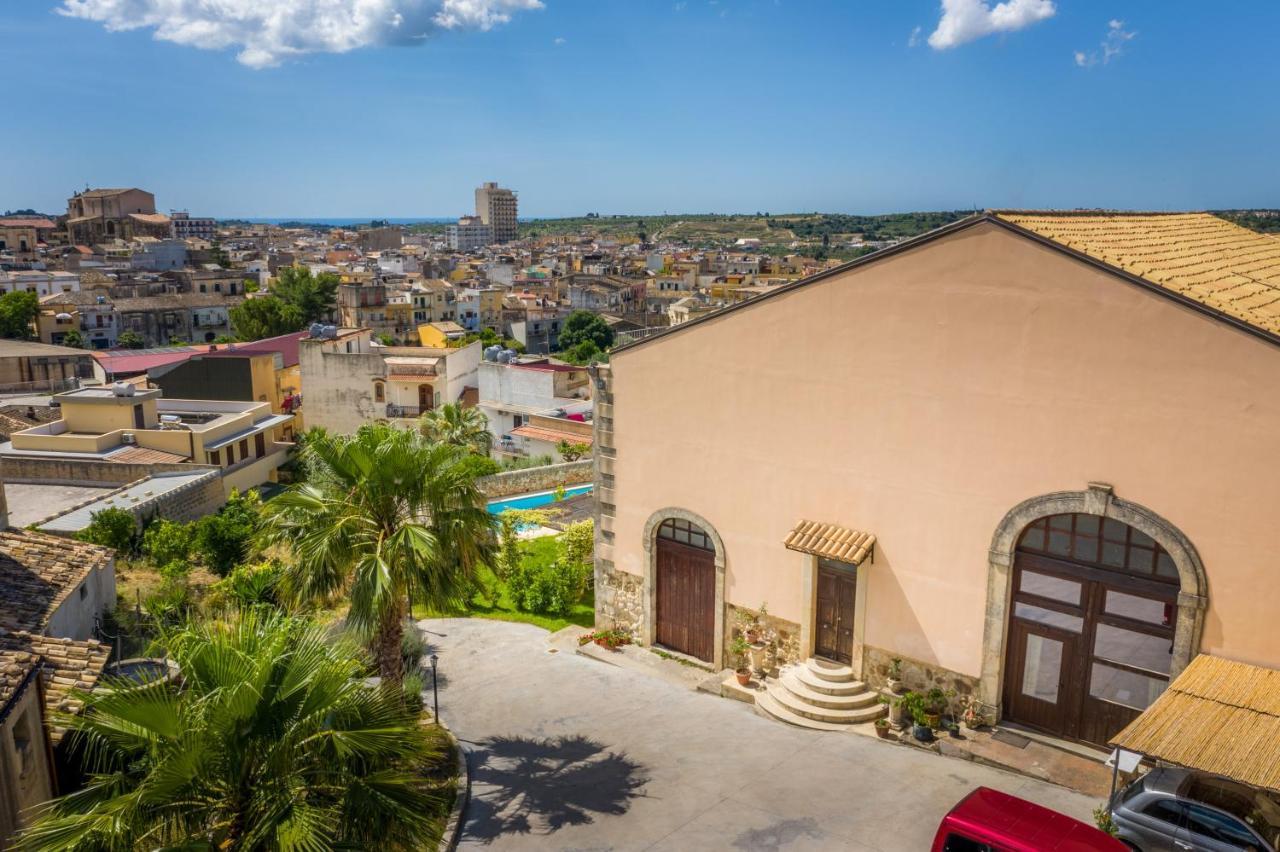 Villa Rosaria Rooms Noto Exteriér fotografie