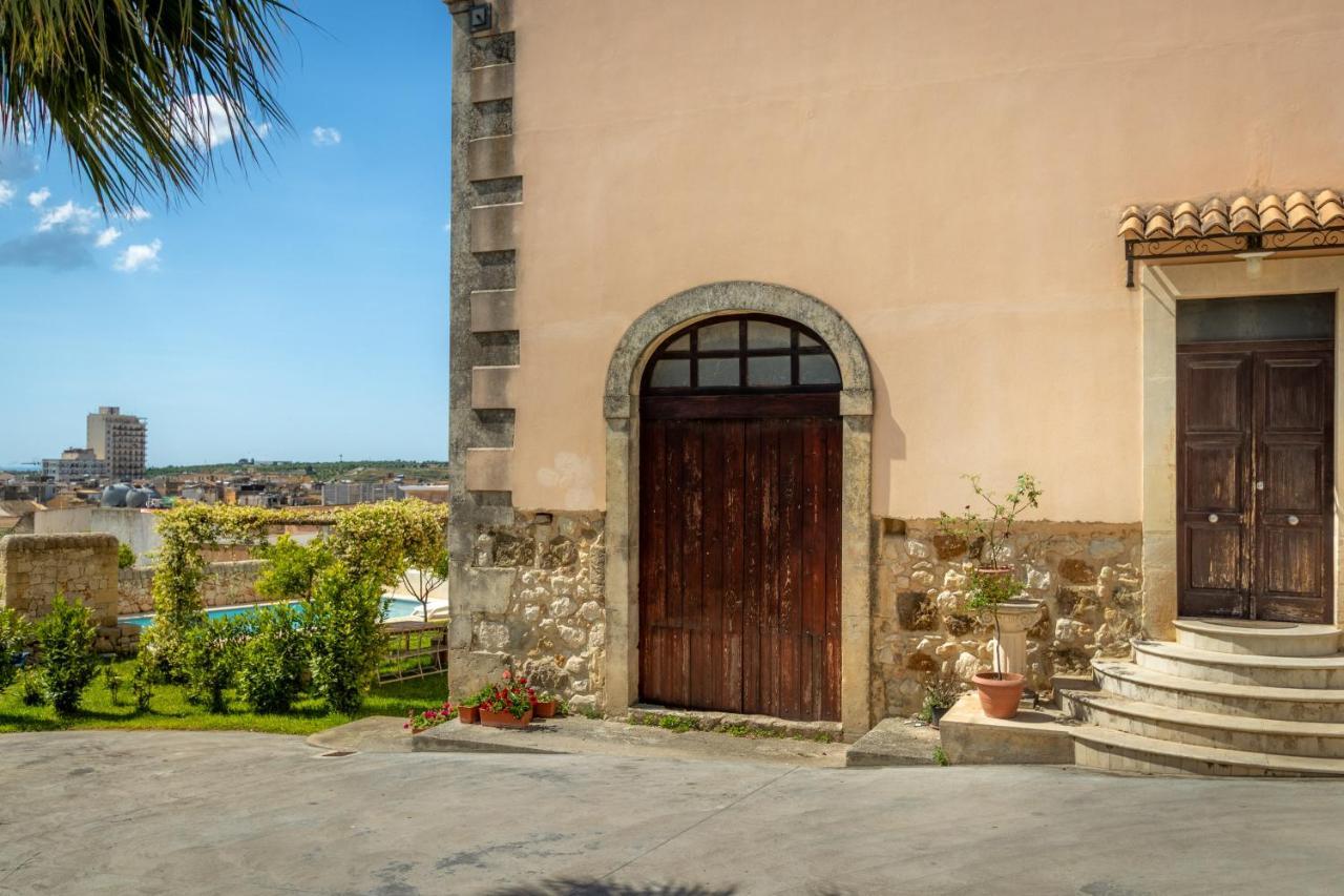 Villa Rosaria Rooms Noto Exteriér fotografie