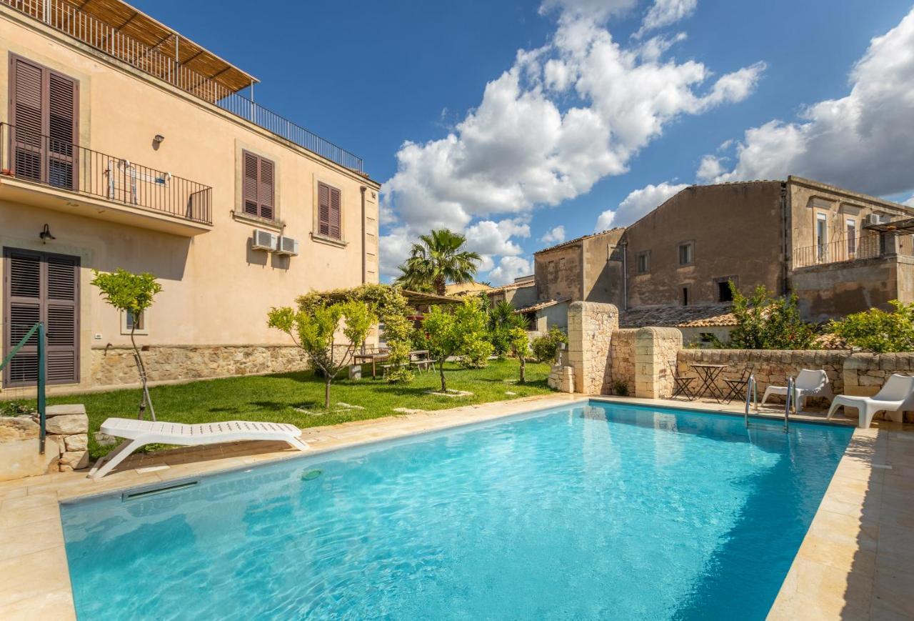 Villa Rosaria Rooms Noto Exteriér fotografie